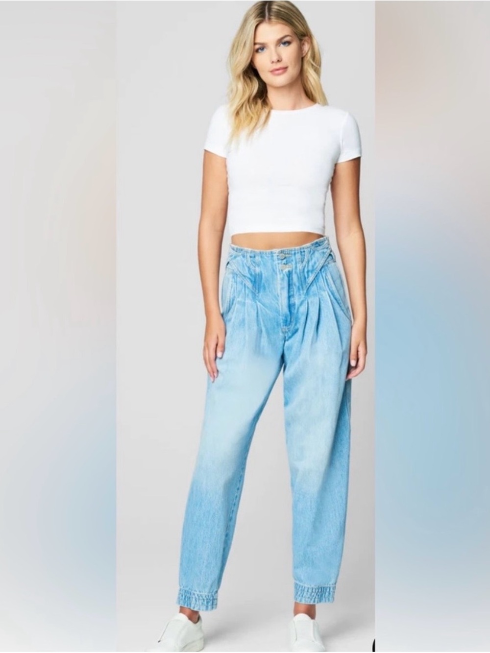 Blank NYC Women's Light Blue Pleated Barrel High-Waist Jeans